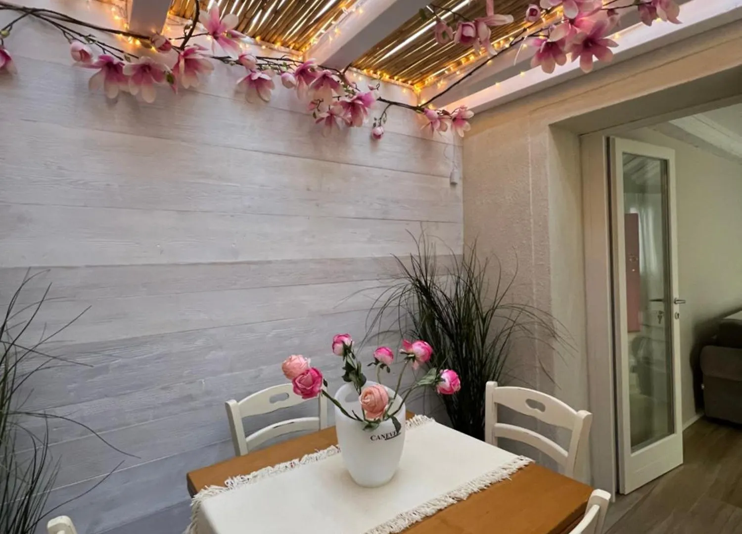 Vanessa Home Μπουράνο
